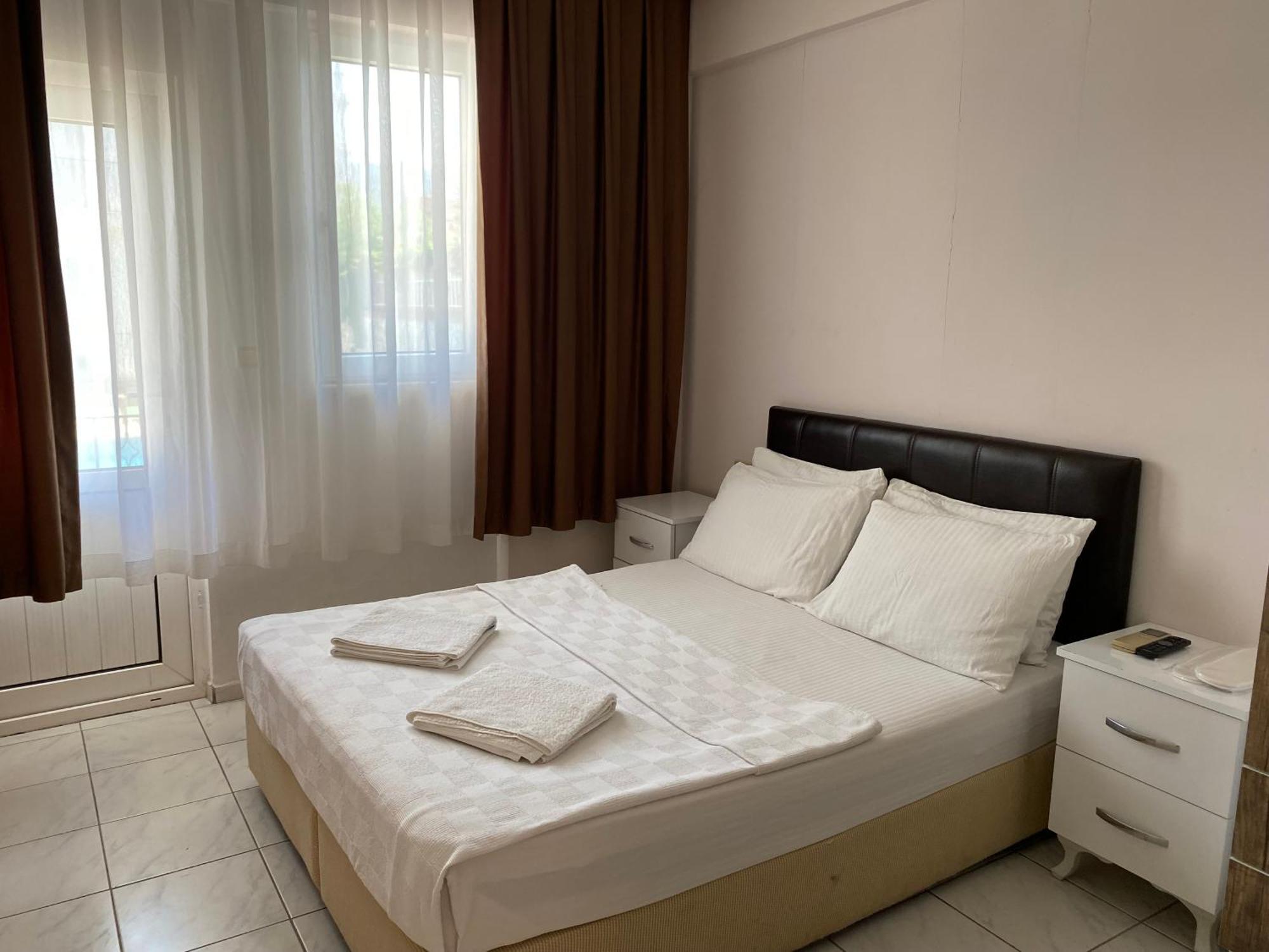 Cam Hotel