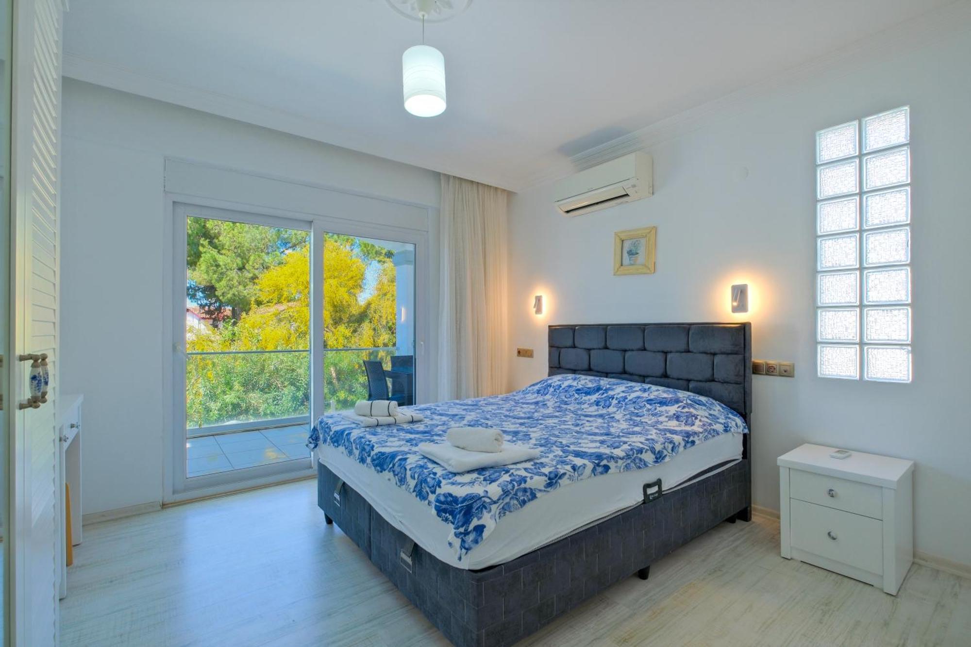 Calis 1 Villa