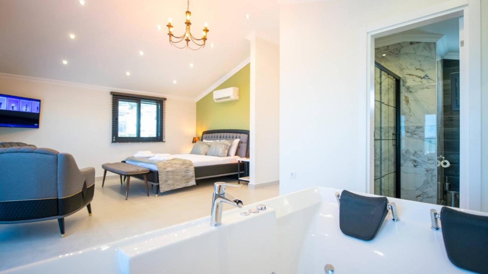 Villa Oludeniz 3 Bedroom - 8986 *