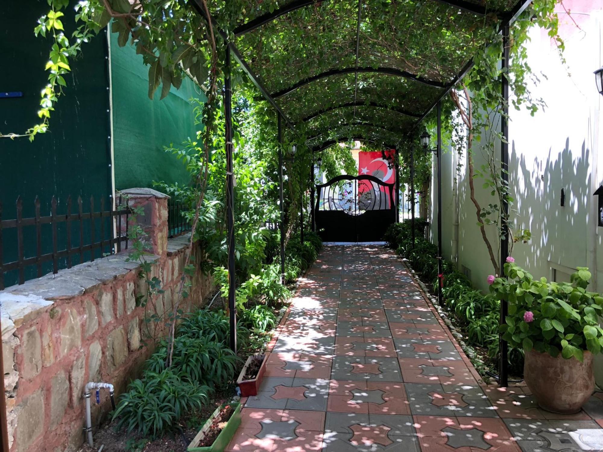Kampus Garden Hotel 4*