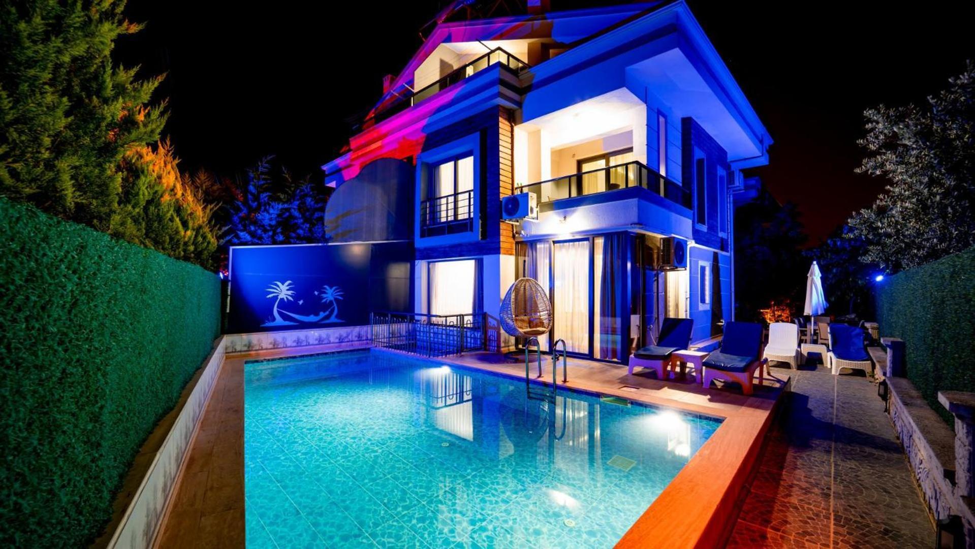 3 Bedroom - 9003 Villa *