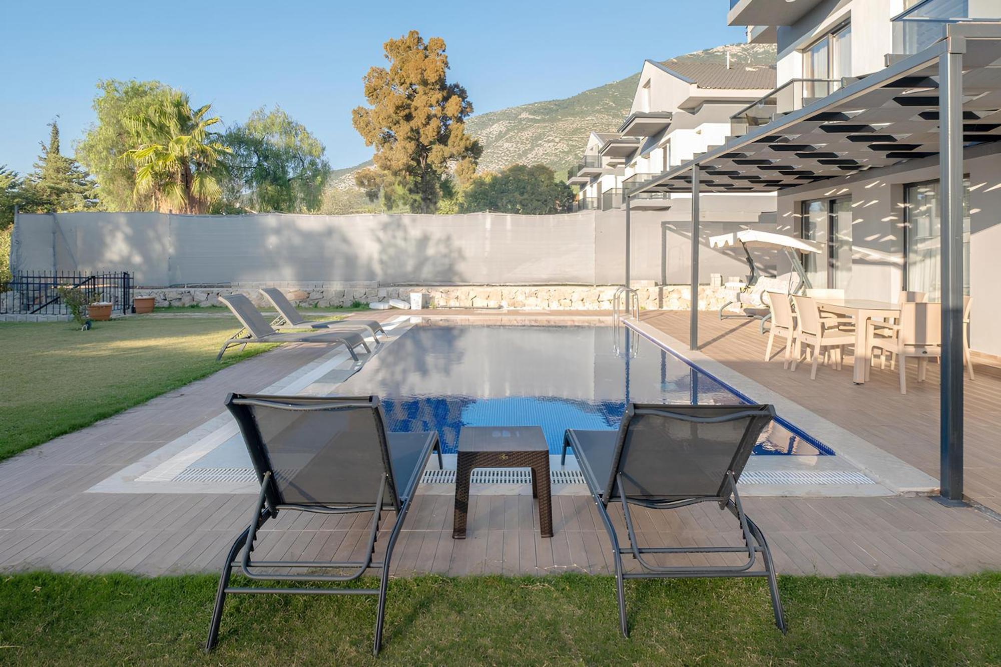 Tranquil Peaceful Tunc Villa Fethiye