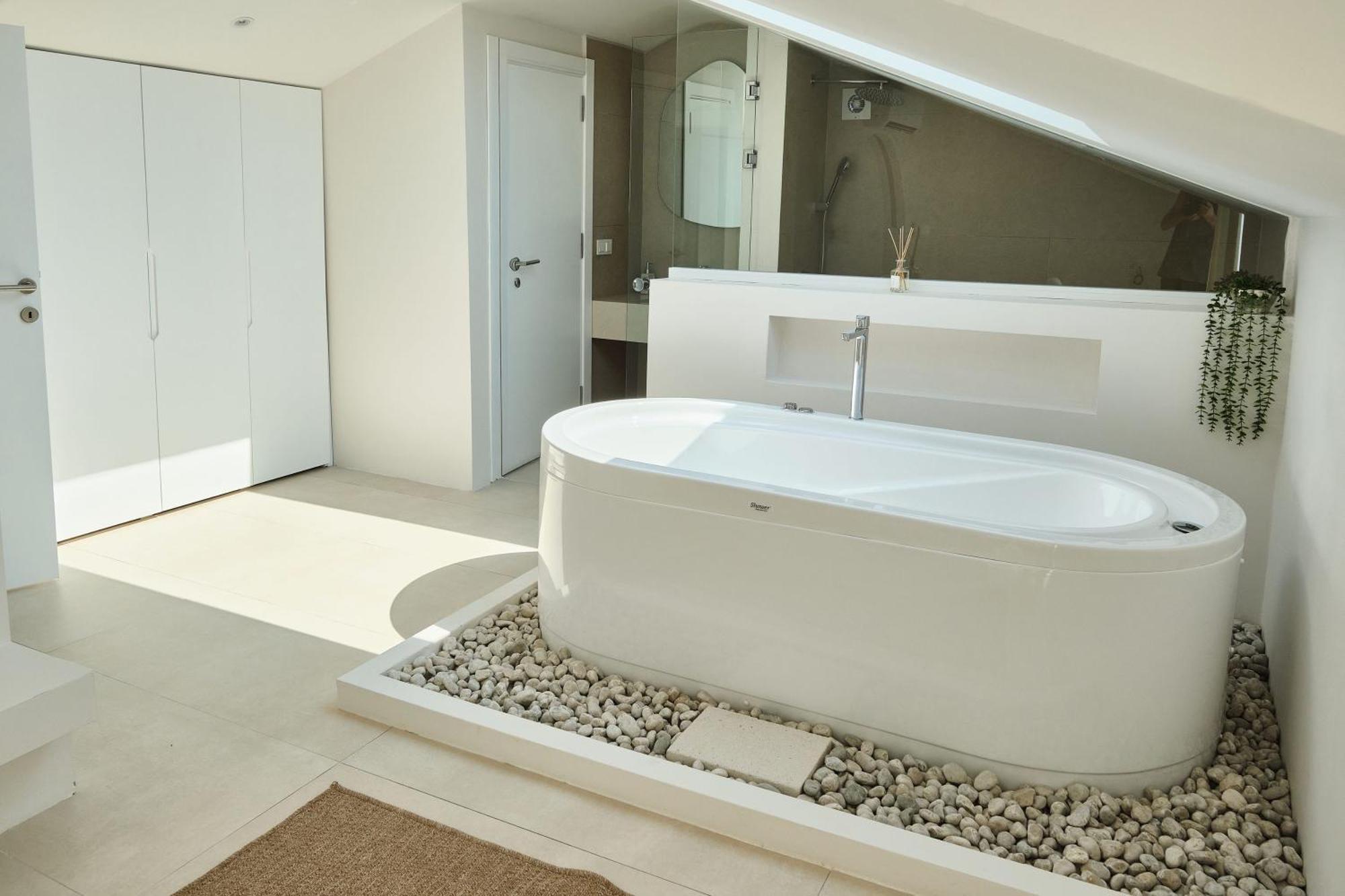 Villa Neox With 2 Pools, Jacuzzi, Sauna & Minigolf