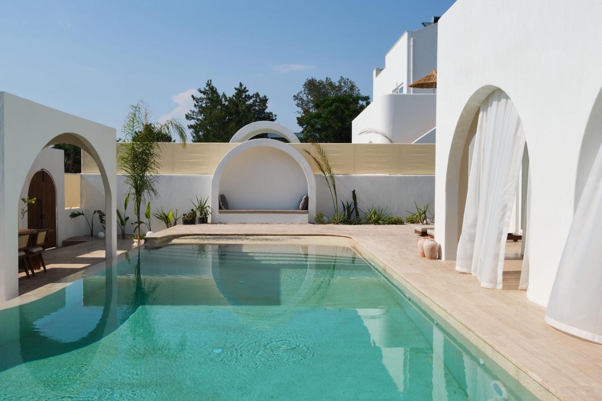 Neox With 2 Pools, Jacuzzi, Sauna & Minigolf Villa