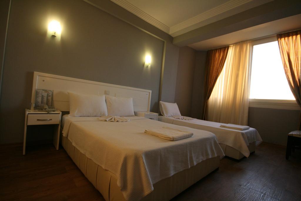 Hotel Adrian 3*