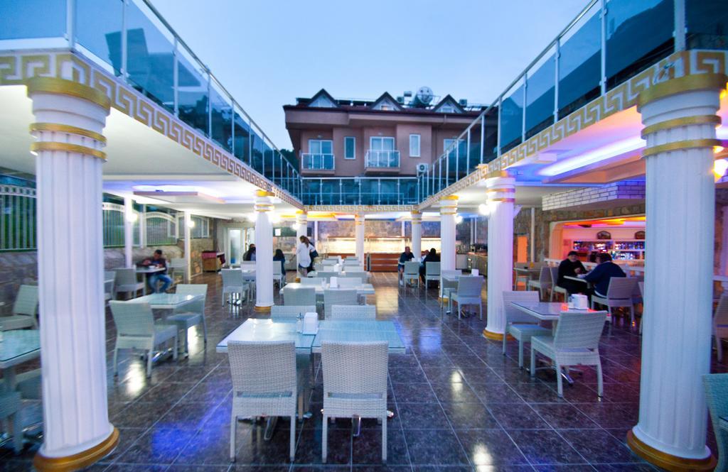 Hotel Flora Palm
