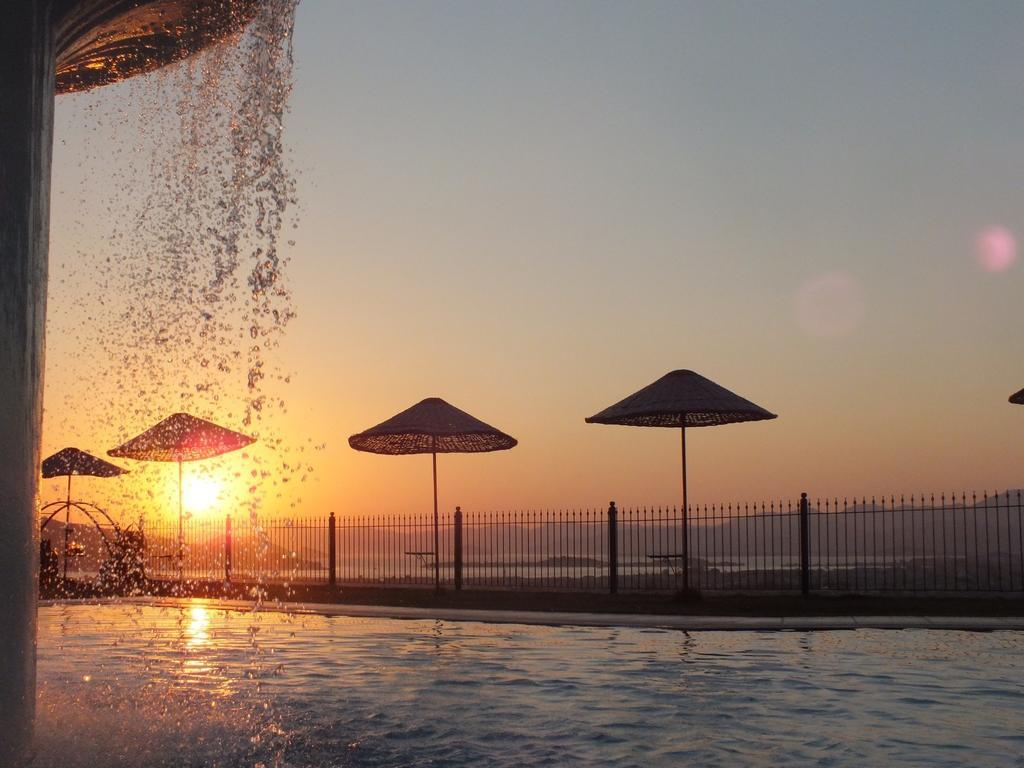 Sundial Hotel & Restaurant Hotel *