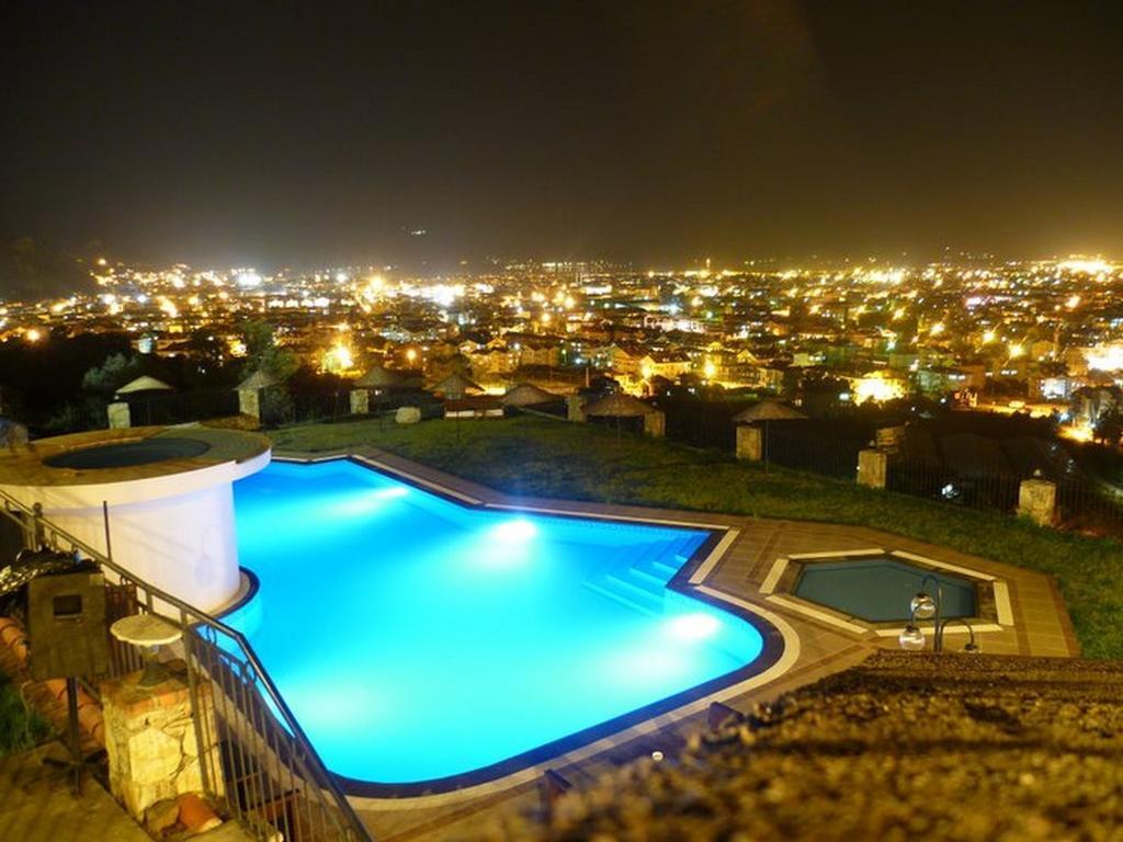 Sundial Hotel & Restaurant Hotel