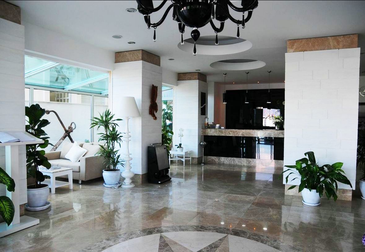 Alesta Yacht Otel