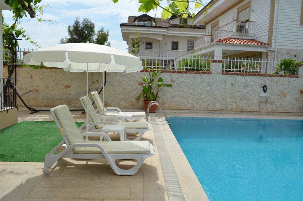 Cam Hotel *