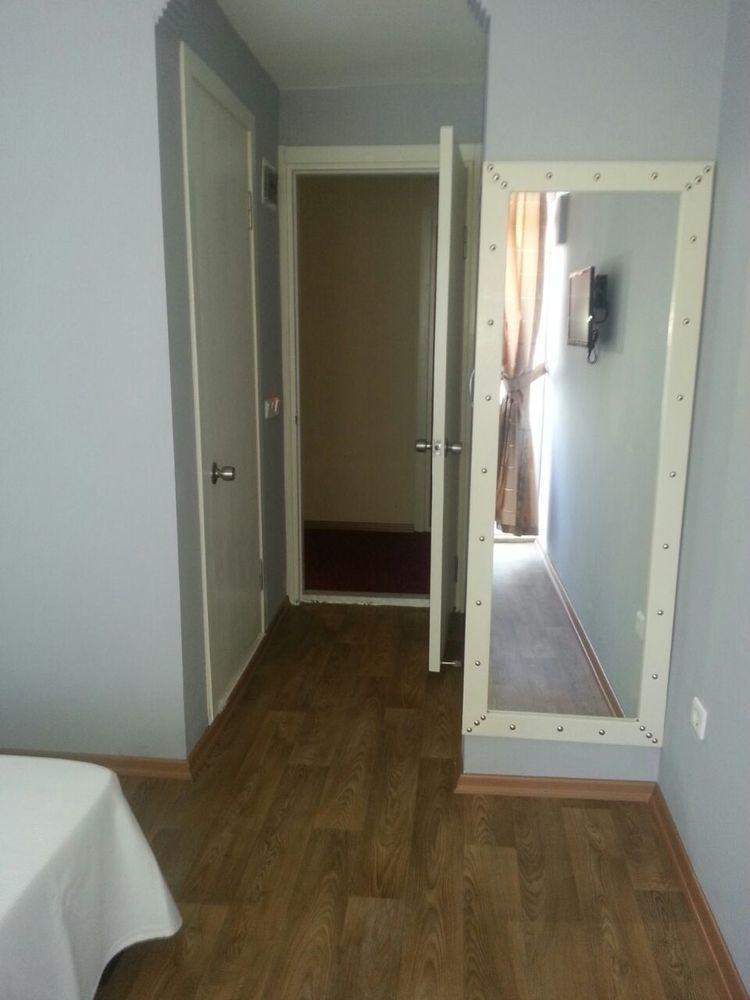 Hotel Adrian
