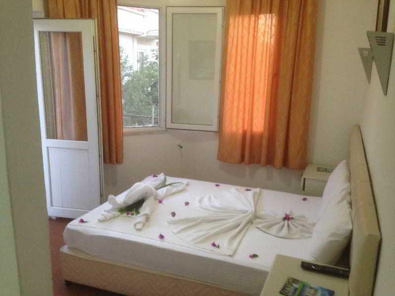 Dost Otel 3*