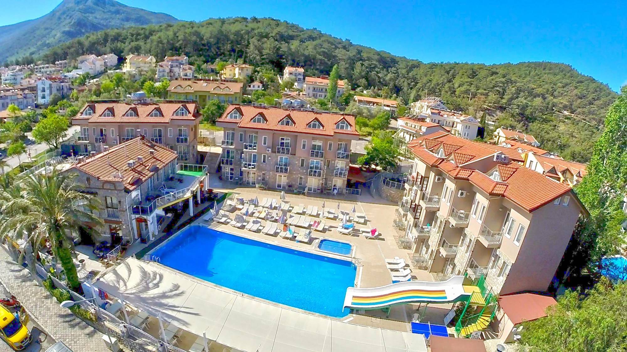 Flora Palm Hotel
