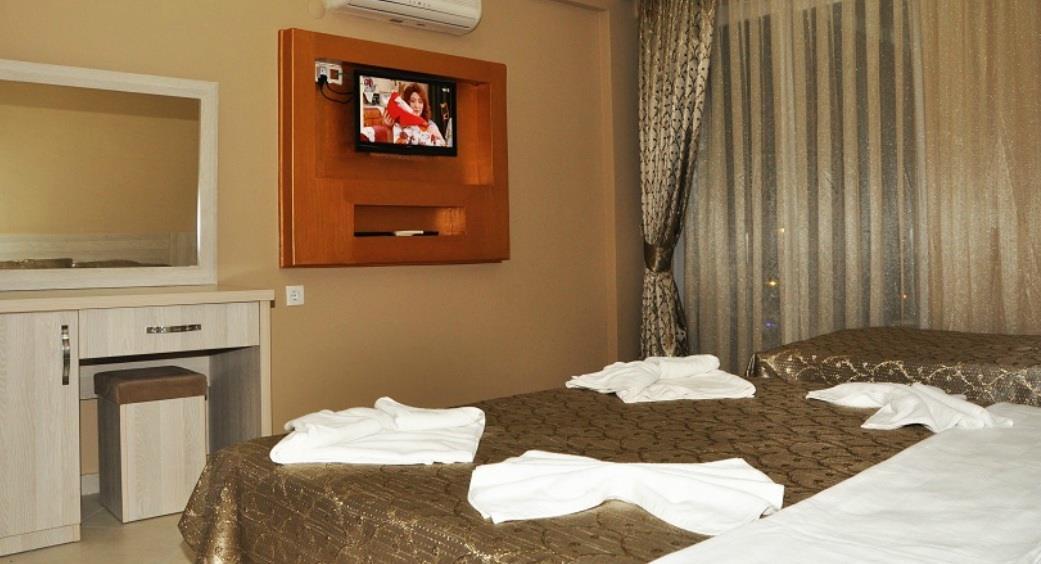 Flora Palm Hotel