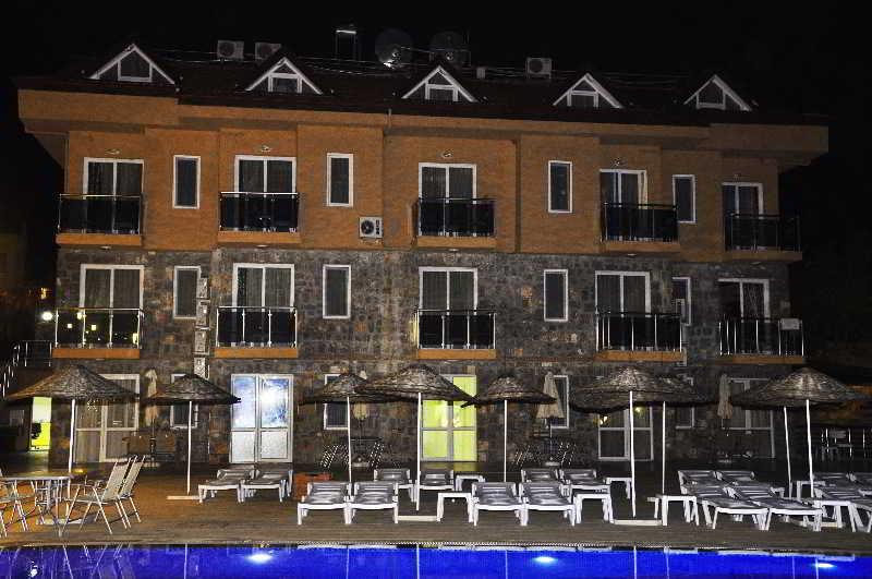 Hotel Flora Palm 4*