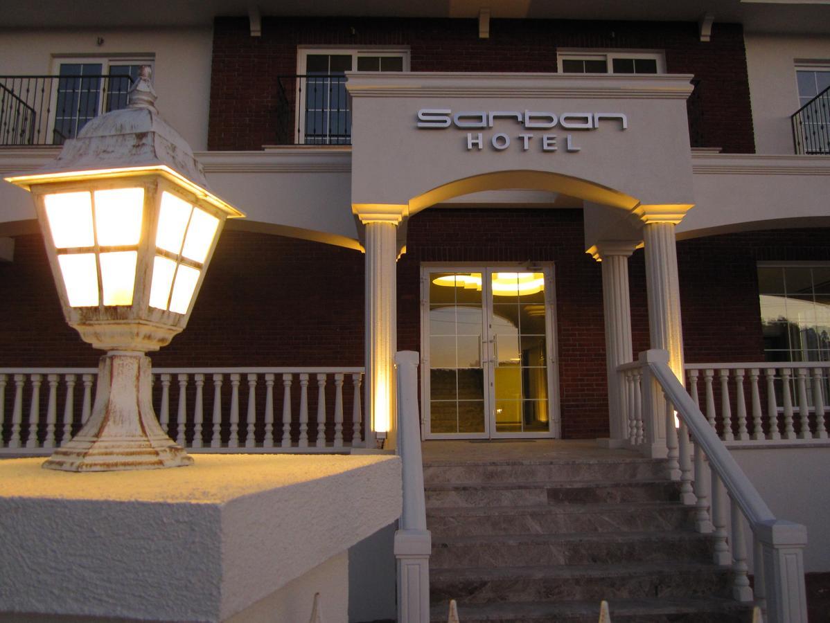 Sarban 2*