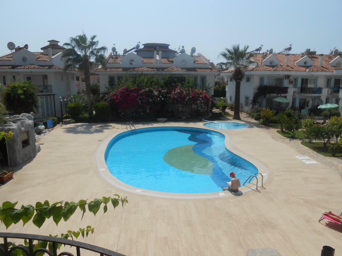 Lisa Park Villas *