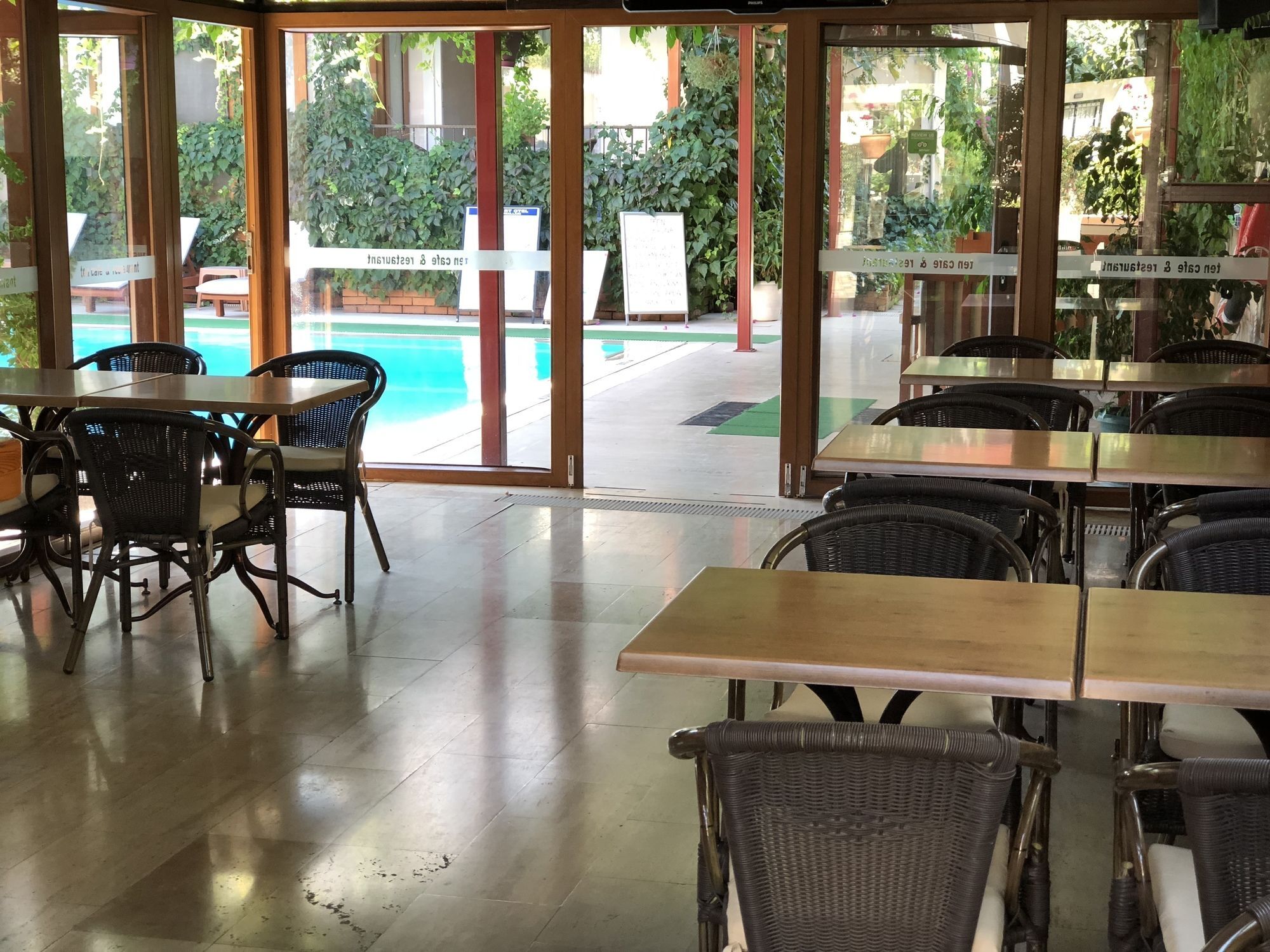 Aparthotel Ten Apart Hotel 3*