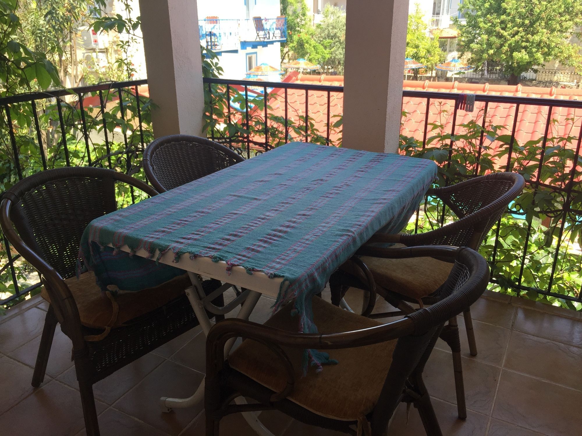 Ten Apart Hotel 3*