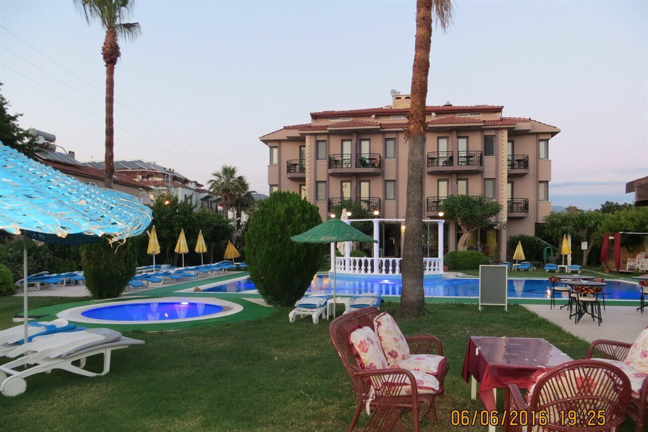 Otel Golden Moon